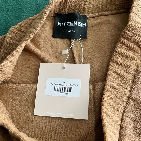 Kittenish Set Angelica Terry Cloth Shorts and Top - Picture 6 of 15